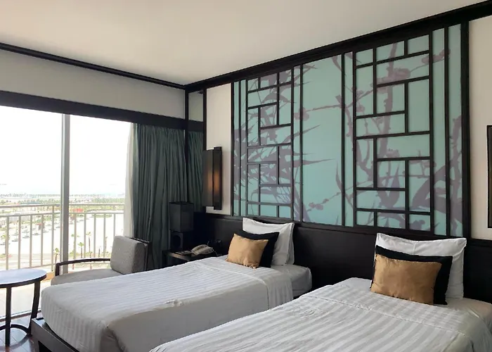 Novotel Ha Long Bay Hotel